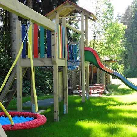 Kristan סנט קנזיאן