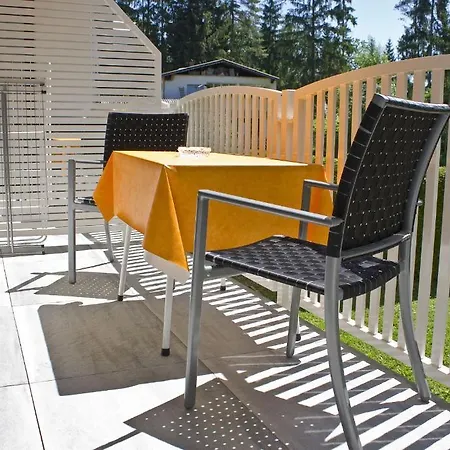 Kristan סנט קנזיאן