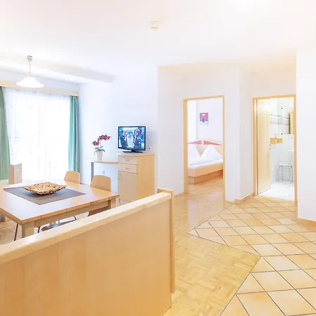 Kristan Aparthotel